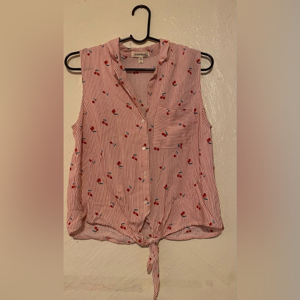 Monteau Sleeveless top
